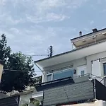 Calm Stone House Elemm 아파트