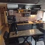 Calm Stone House Elemm 카스토리아