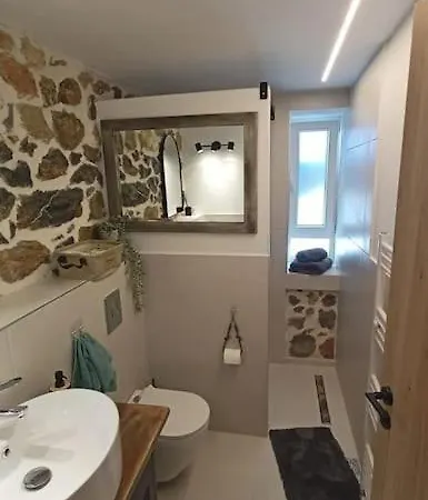Apartman Calm Stone House Elemm