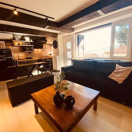 Calm Stone House Elemm Apartman *