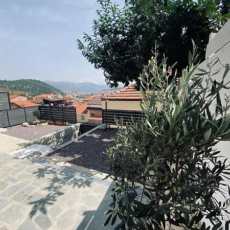 Calm Stone House Elemm Apartman Kasztoriá