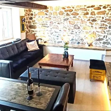 Calm Stone House Elemm Kasztoriá