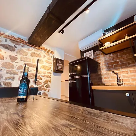 Apartman Calm Stone House Elemm
