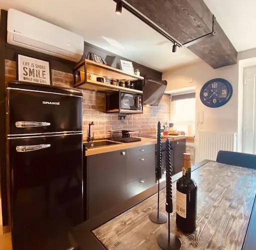 Calm Stone House Elemm Apartamento Kastoria