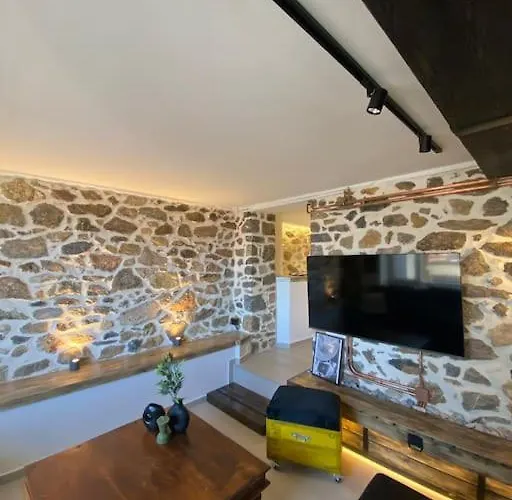 Calm Stone House Elemm Apartamento *